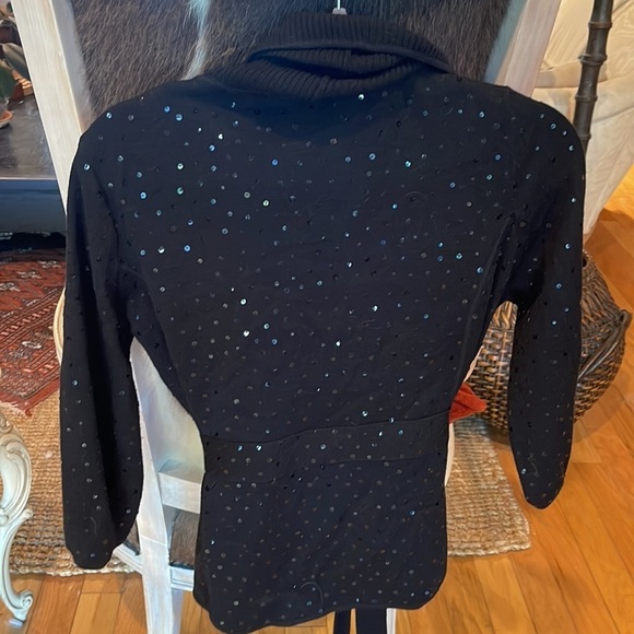 Bcbg MaxAzria black belted sweater with sequins Large and in perfect condition - Picture 7 of 7